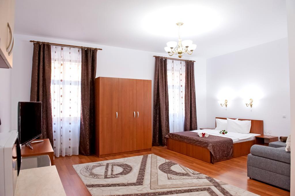Cathedral Apartments Sibiu Quarto foto