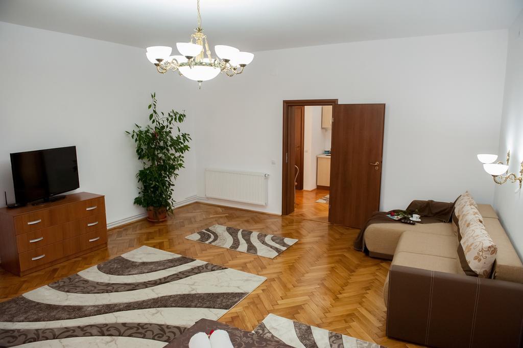 Cathedral Apartments Sibiu Quarto foto